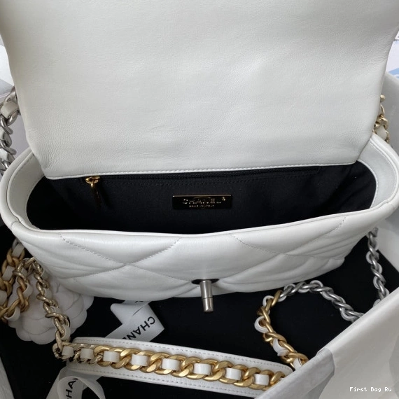 Firstbag Ru 19 CHANEL Handbag-26CM  0710